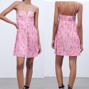 Zara Pink Floral Abstract Plissé Pleated Mini Dress Sz. Large
